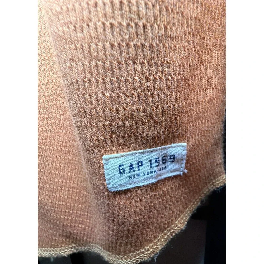 Gap Kids Boy’s Long Sleeve Top Orange Ombre Size XL (12-13)‎